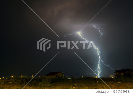 Lightning strike Lightning strike 9579948