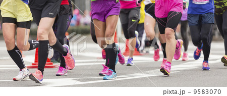 女子マラソンランナー 9583070
