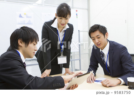 ビジネス会議イメージ 9583750