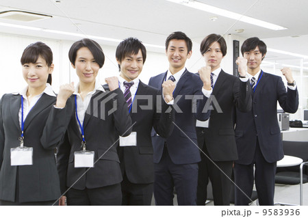 ビジネスチームイメージ 9583936