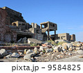 軍艦島の廃墟 9584825