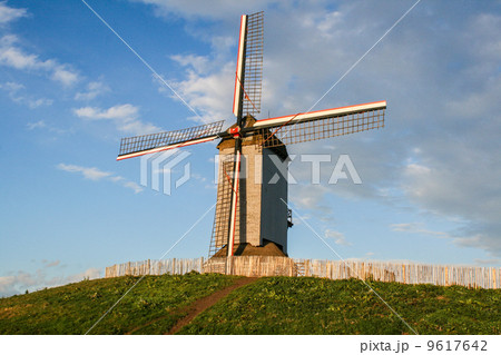 Nice working windmill in flanders fields. 9617642