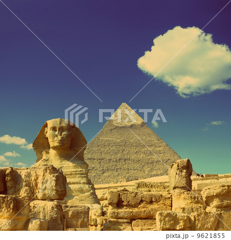 Cheops pyramid and sphinx in Egypt  - vintage retro style 9621855