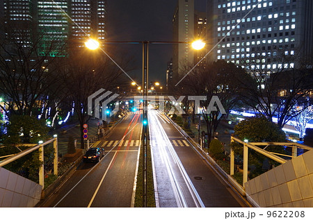 青信号の直線道路 青信号の直線道路 9622208