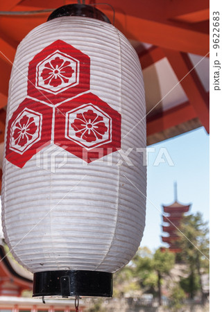 厳島神社 回廊の提灯 厳島神社 回廊の提灯 9622683