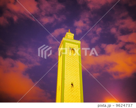 Minaret in Fes, Morocco 9624737