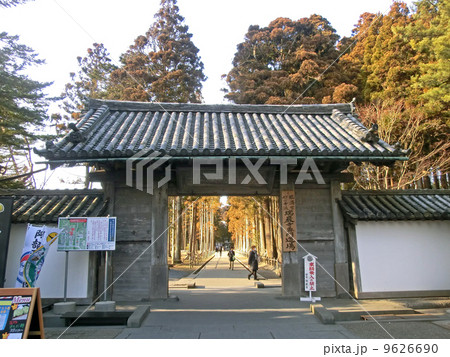 宮城県松島町の瑞巌寺総門 9626690