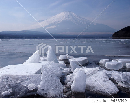 凍る富士 9628599