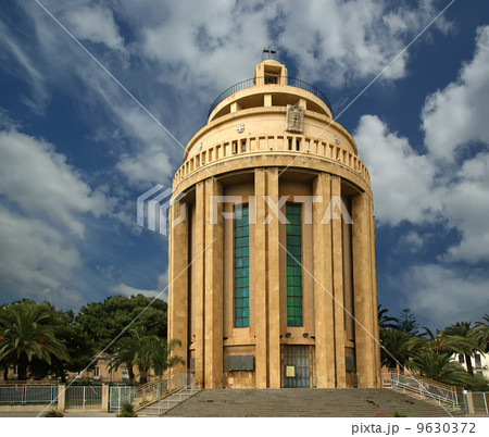 The modern Catholic Church. Syracuse (Siracusa, Sarausa) 9630372