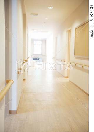 介護施設の廊下 介護施設の廊下 9632203