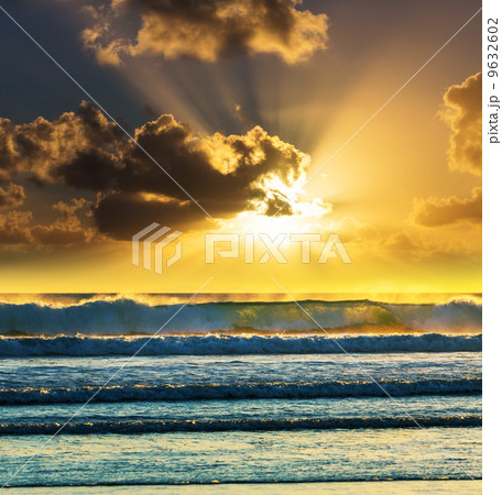 Sea sunset 9632602