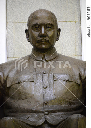 台北、国父紀念館の孫文像の写真素材 [9632654] - PIXTA