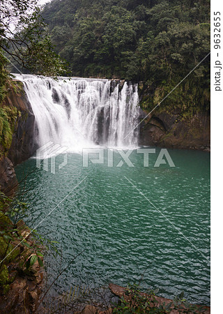 台湾、十分瀑布 9632655
