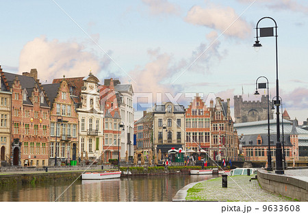 historical Graslei harbor , Ghent 9633608