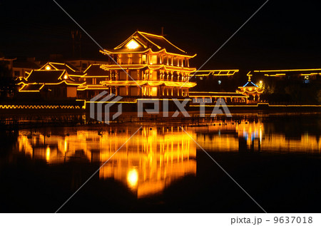 敦煌の党河 9637018