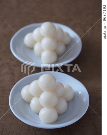 お供えの積み団子 お供えの積み団子 9637192