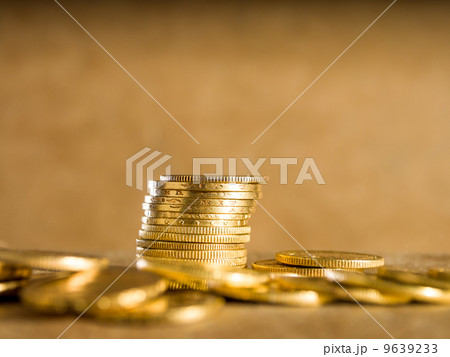 Lots of gold coins Lots of gold coins 9639233