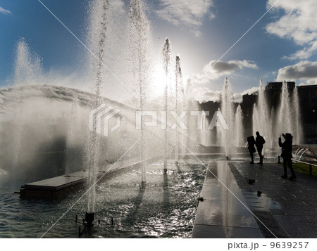 square of the trocadero 9639257