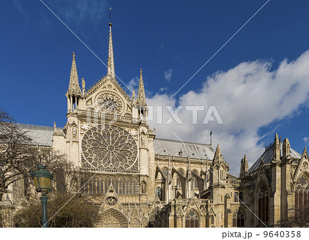 Notre Dame de Paris Cathedral Notre Dame de Paris Cathedral 9640358