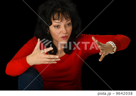 Mature woman tells very emotional 9642038