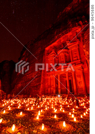 ペトラ・バイ・ナイト(ヨルダン、ペトラ遺跡) 9645686