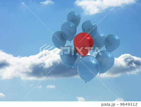 Balloons in the sky 9649312