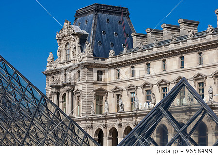 Louvre museum 9658499
