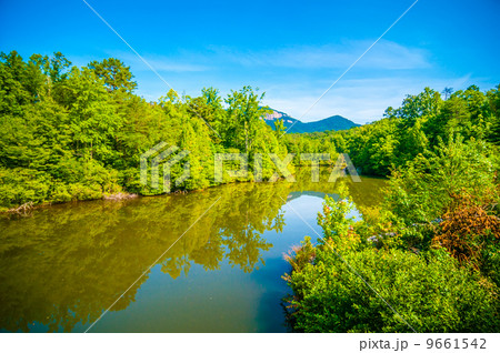 tabletop mountain with nature reflections in lake 9661542