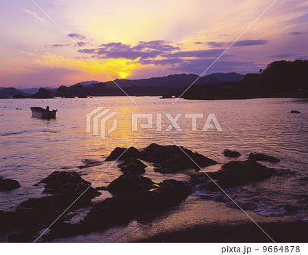 碁石海岸夕日 9664878