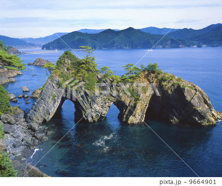 碁石海岸　穴通磯 9664901