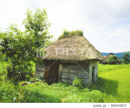 遠野　山口の水車小屋 9664907