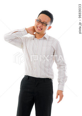 asian male having a bad neck pain 9669033