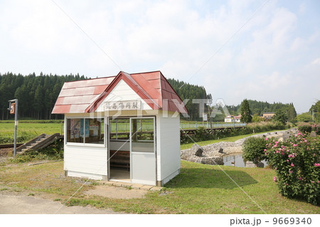 JR江差線　渡島鶴岡駅 9669340