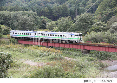 JR江差線　天の川鉄橋を渡る列車 9669691