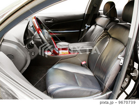 Interior of a luxury car 9670739