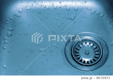 Wet kitchen sink 9670955