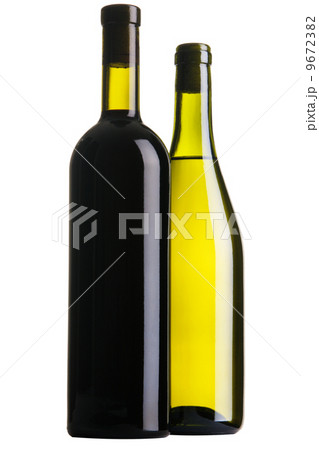 Two bottles of wine 9672382