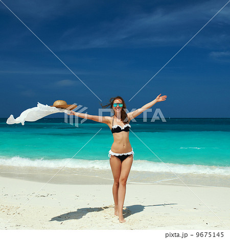 Woman at beach 9675145