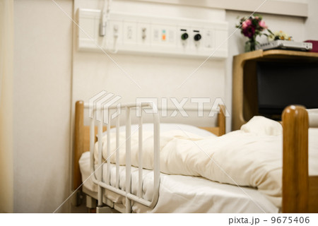 病院ベッドの写真素材