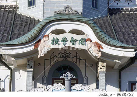 松本の旧開智学校 9680755