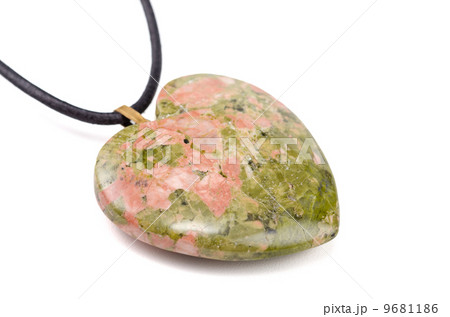 Unakite heart with leather string 9681186
