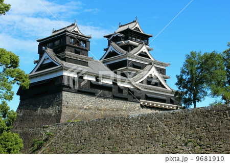 熊本城  大天守閣と小天守閣 9681910