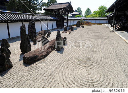 東福寺方丈庭園南庭-1 東福寺方丈庭園南庭-1 9682056