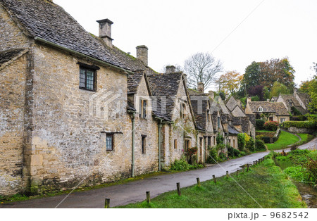 イギリスで最も美しい村 バイブリー イギリスで最も美しい村 バイブリー 9682542