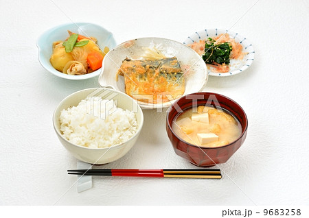 和食 一汁三菜 いちじゅうさんさい の写真素材