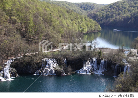プリトヴイチェ　plitvice lakes national park 9684389