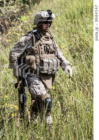 US marine 9684547