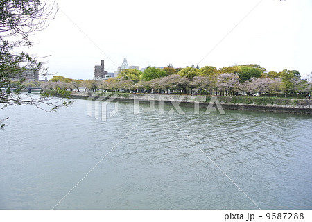 広島市 平和記念公園 元安川 広島市 平和記念公園 元安川 9687288