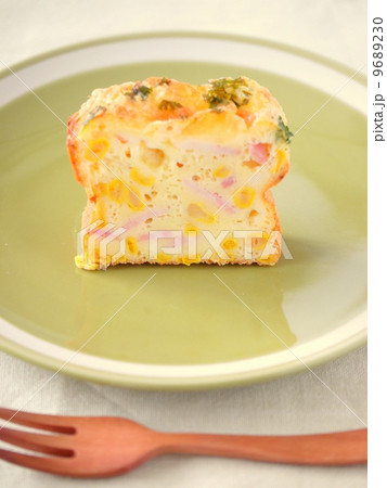 コーンとモッツァレラのケークサレ　・カットバージョン 9689230