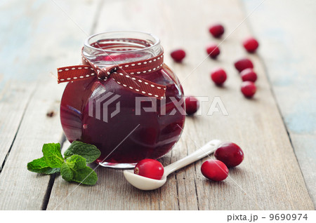 Cranberry jam 9690974